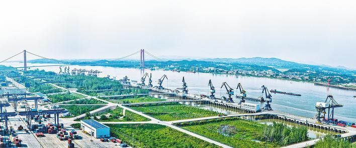Huangshi New Port: ‌From mudflats to a major port over past ten years‌