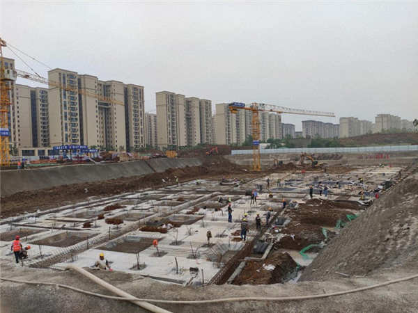 横店临空学校一期工程主体结构封顶